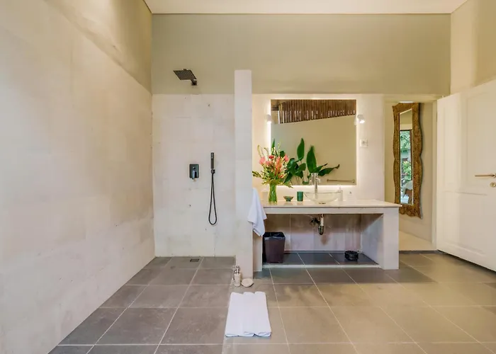 Taman Rahasia, Sitara Group * Seminyak